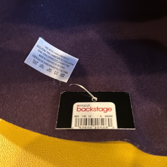 Adorable macys backstage dark purple NWT 100% wool bucket/bowler hat. Retro. NWT - Picture 3 of 5